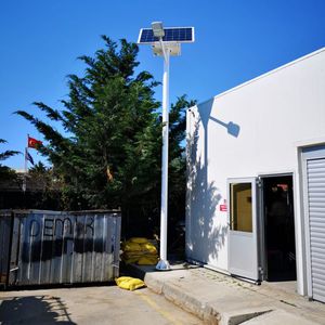 lampione urbano / moderno / in alluminio / in PMMA