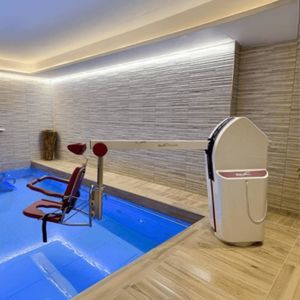 sollevatore per piscina per persone a mobilità ridotta