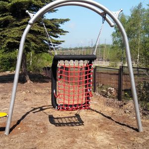 altalena in acciaio inox / in HDPE / per parco giochi / disabile