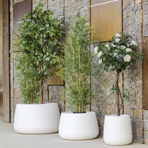 vaso da giardino in polietilene / tondo / luminoso / per uso residenziale