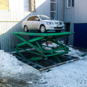 piattaforma elevatrice per automobile
