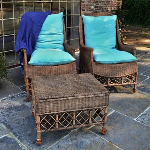 poltrona moderna / in rattan / con poggiapiedi / fatta a mano