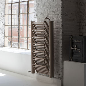 radiatore ad acqua calda / in alluminio / design originale / da parete