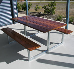 tavolo da picnic moderno / in legno / con supporto in metallo / rettangolare