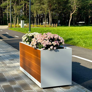 fioriera in legno 1