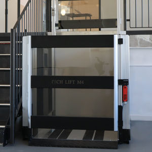 piattaforma elevatrice per sedia a rotelle