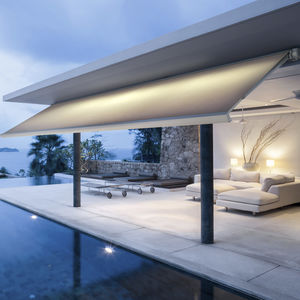tenda da sole a proiezione