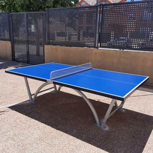 tavolo da ping-pong moderno