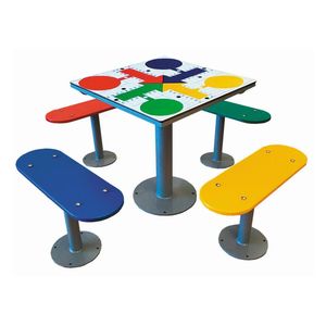 tavolo da gioco per bambini per esterni 1