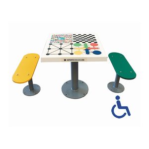 tavolo da gioco per bambini per esterni 1