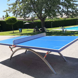 tavolo da ping-pong moderno