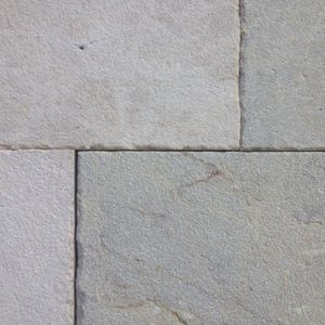 pavé in pietra calcarea