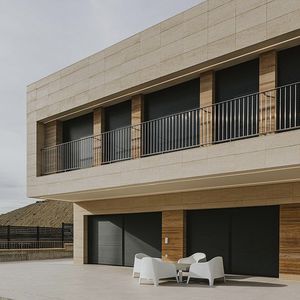 rivestimento di facciata a doghe