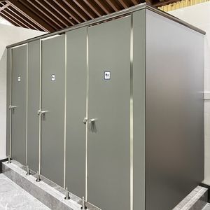 cabina per bagni pubblici in HPL 1