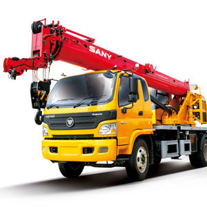 gru montata su camion