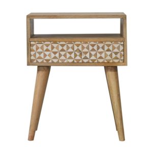 comodino in stile scandinavo