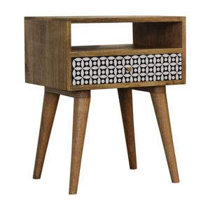 comodino in stile scandinavo