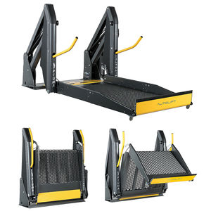 piattaforma elevatrice per sedia a rotelle 1