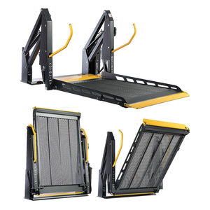 piattaforma elevatrice per sedia a rotelle 1