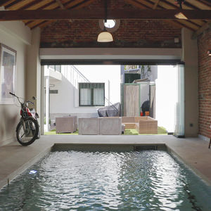 piscina a fondo mobile