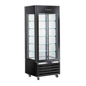 vetrina refrigerata con scaffali