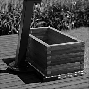 fioriera in legno