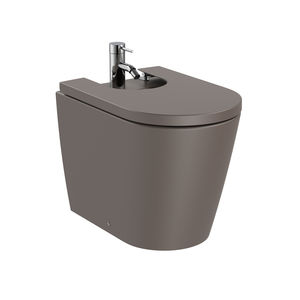 bidet in porcellana