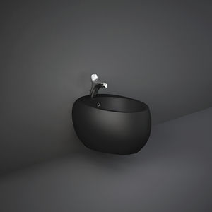 bidet sospeso