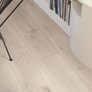 pavimento laminato in quercia / flottante a clic / aspetto legno / contract