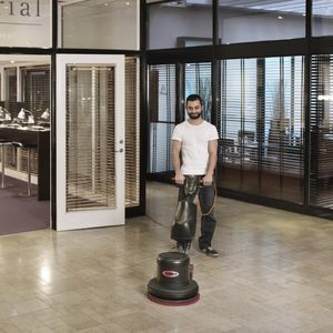 monospazzola a bassa velocità 1