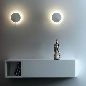 applique moderna / in metallo / LED / alogena