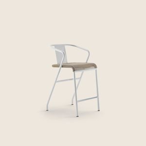 sgabello contemporaneo 1