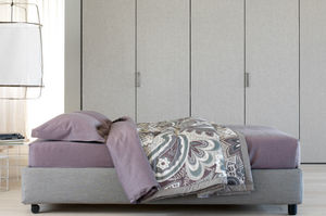 letto matrimoniale / moderno / imbottito / in tessuto