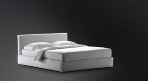 letto matrimoniale / moderno / imbottito / con testiera