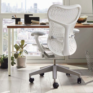 tavolo da lavoro design minimalista 1