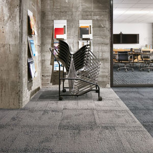 moquette a quadrotte