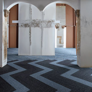 moquette a quadrotte