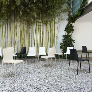 sedia contemporanea 1