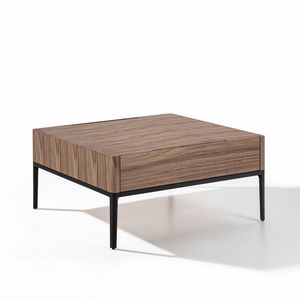 tavolino basso moderno