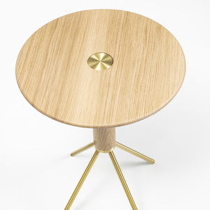 tavolo d'appoggio contemporaneo 1