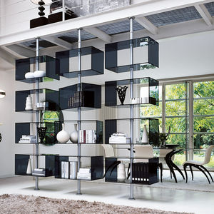 scaffali pavimento-soffitto
