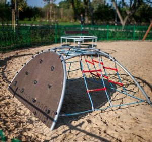 struttura d'arrampicata per parco giochi 1