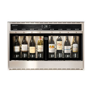 distributore di vino in calice da bancone