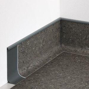 battiscopa bianco 1