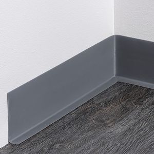 battiscopa beige