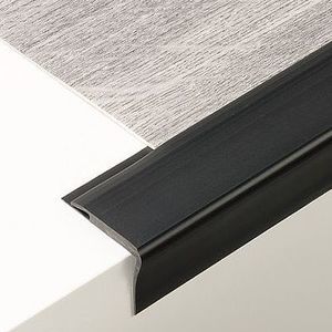 profilo per gradini in PVC 1
