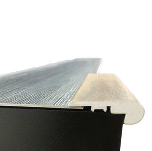 profilo per gradini in SPC