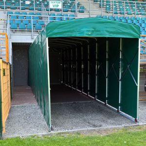 tunnel telescopico per campo sportivo