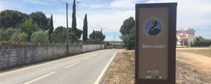 totem pubblicitario