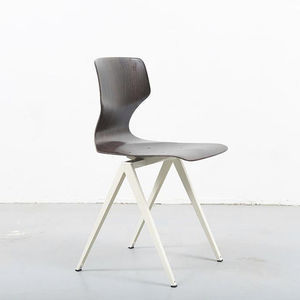 sedia contemporanea